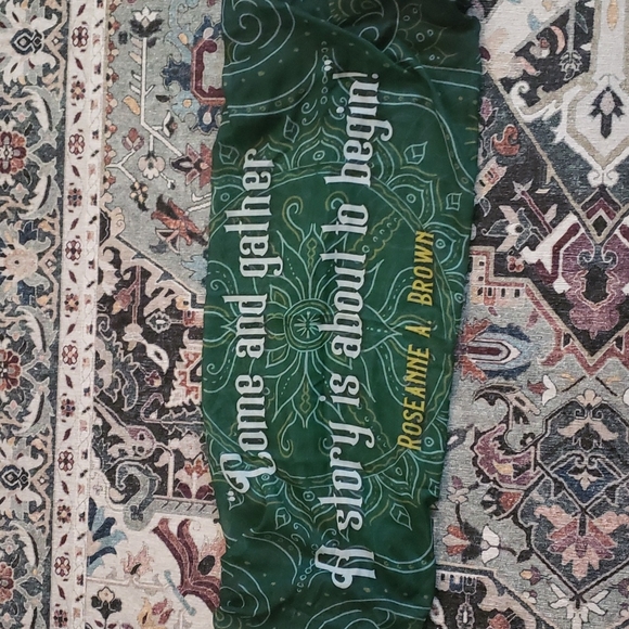 3/$35 A Song of Wraiths and Ruin Scarf - Picture 1 of 2